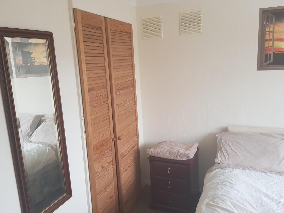 London Heathrow Villa West Drayton  Oda fotoğraf